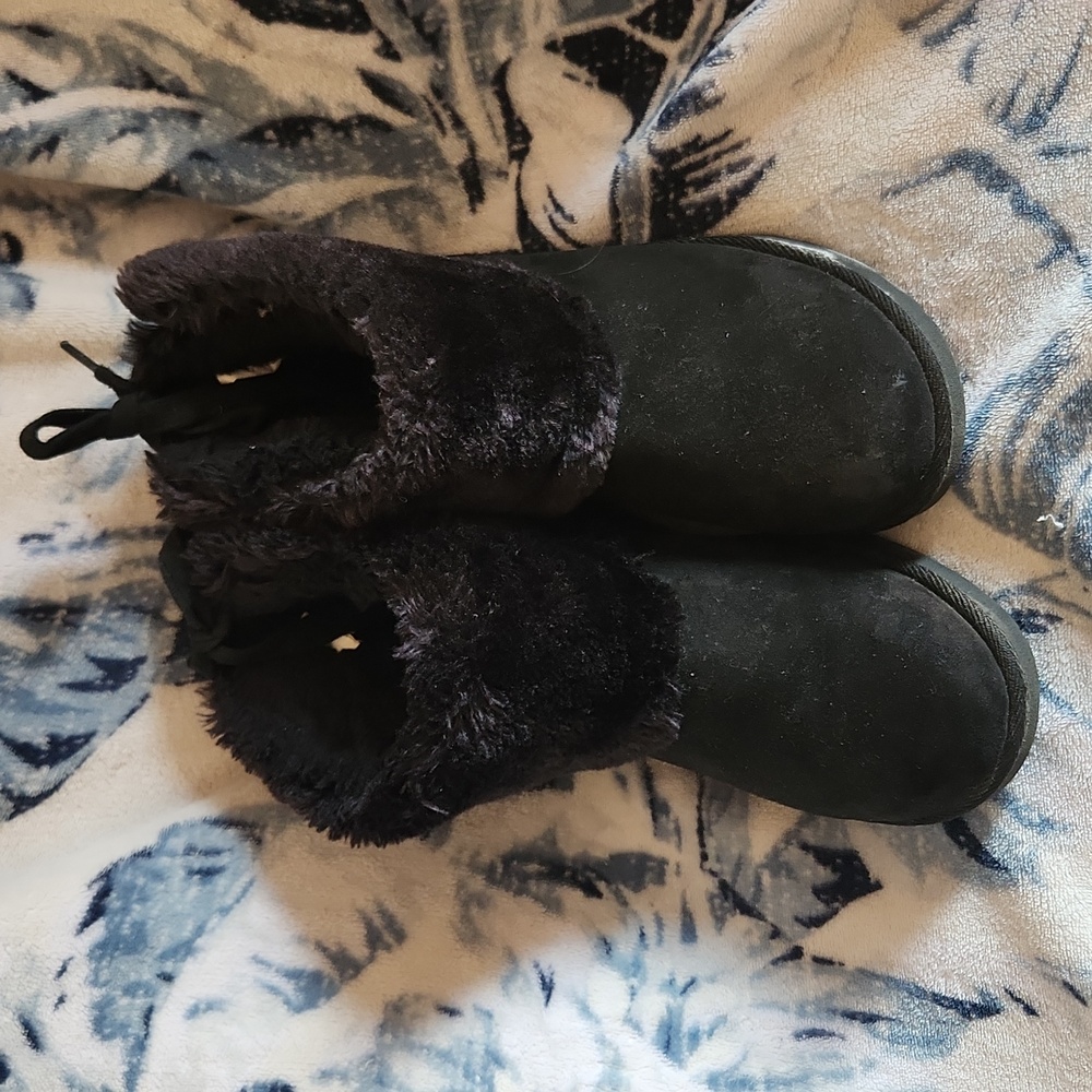 Arizona black winter/fallboots size 6.5.